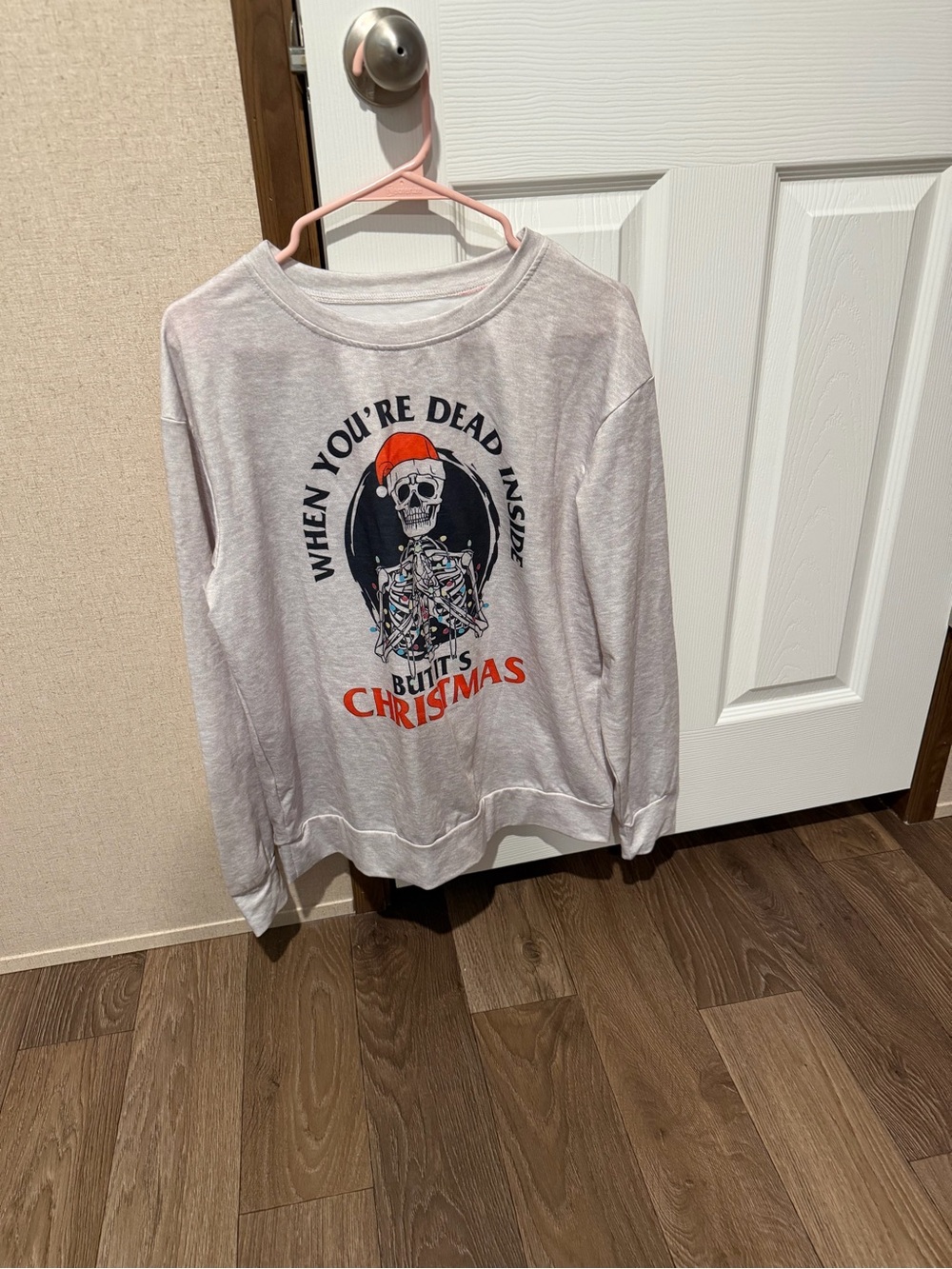Graphic Skeleton Christmas Sweatshirt - Light Gray with Red & Black Print
